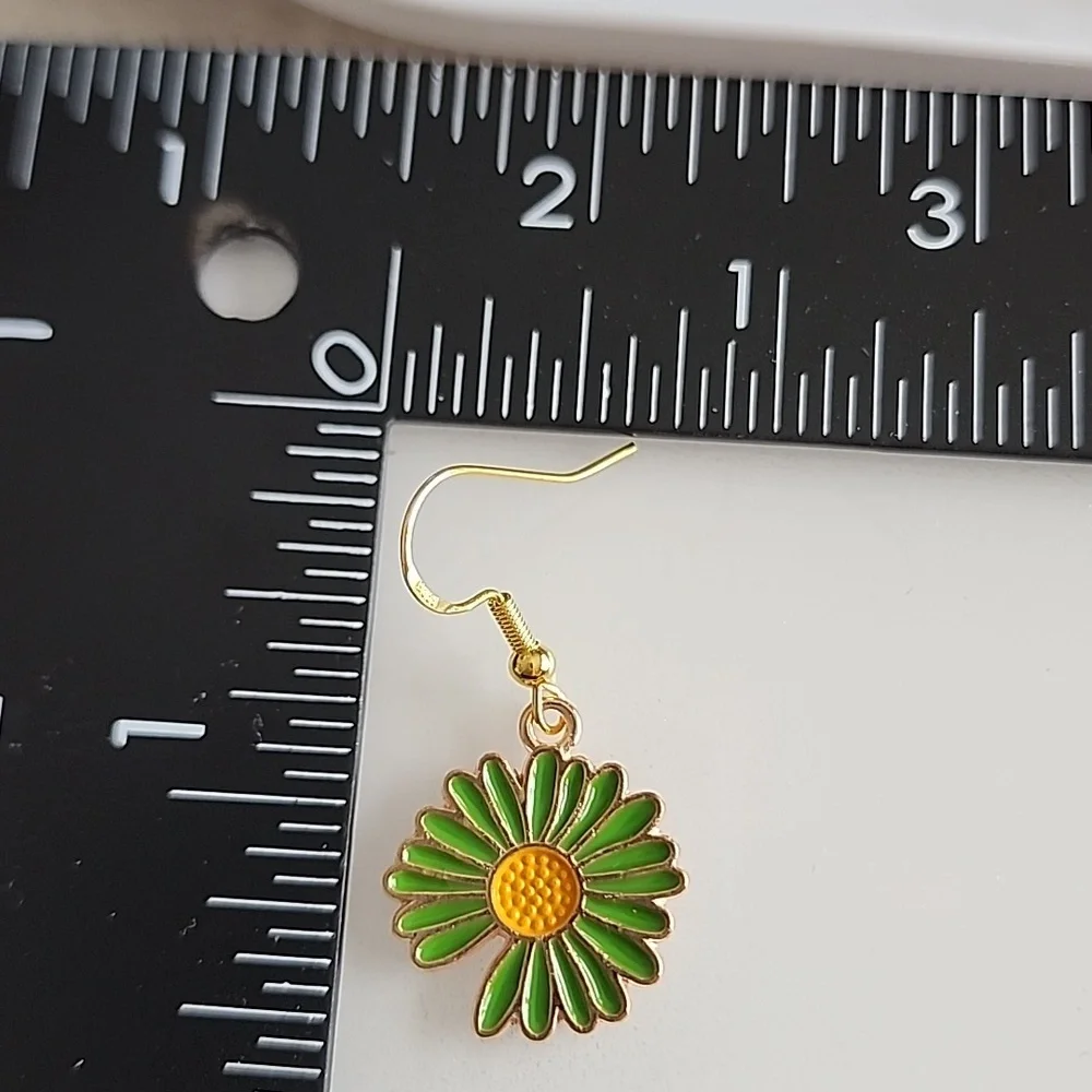 🌺FUN Gold Green Hippie Daisy earrings  925S With Quality Tibeten - Picture 5 of 6